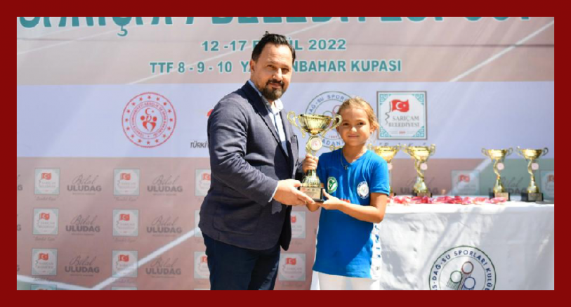 Başkan Uludağ’dan Şampiyonlara Kupa