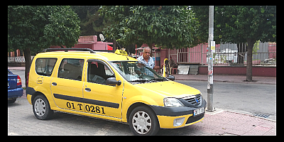 Adanalı taksiciden müşterilerine Ramazan Ayı’na özel hizmet
