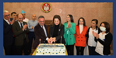 Balcalı Hastanesi Kalite Değerlendirmesindeki Başarısını Rektör Prof. Dr. Tuncel İle Birlikte Pasta Keserek Kutladı