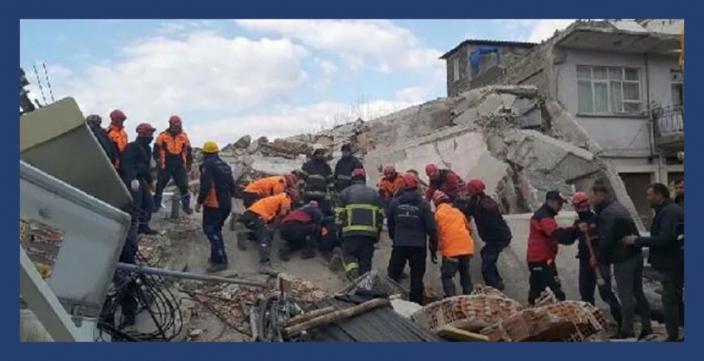 Osmaniye'de meydana gelen artçı deprem: 4 katlı bina yıkıldı